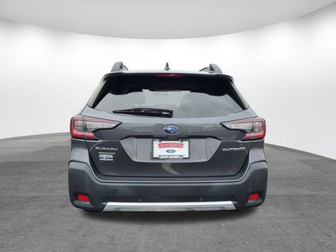 Used 2023 Subaru Outback Limited AWD/4WD image 4