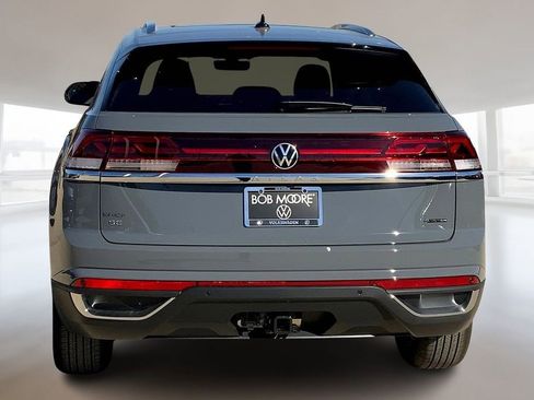New 2026 Volkswagen Atlas Cross Sport SE AWD/4WD image 4