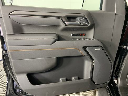 Used 2025 GMC Sierra 1500 AT4 w/ AT4 Premium Package image 25