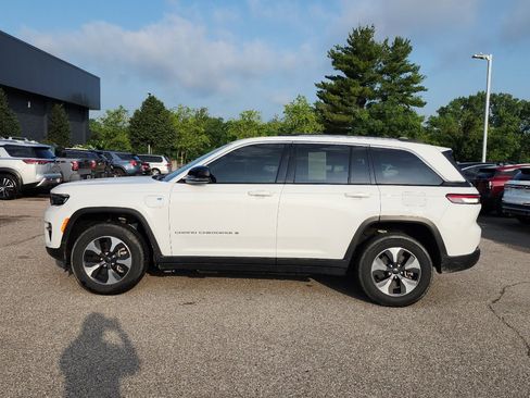 Used 2022 Jeep Grand Cherokee Limited 4xe AWD/4WD image 4