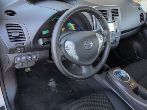 Used 2015 Nissan Leaf S w/ Charge Package image 9