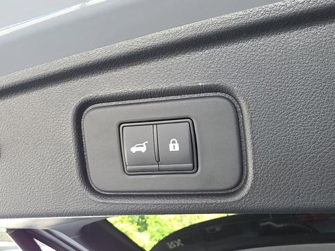 New 2026 Nissan Pathfinder Platinum image 15