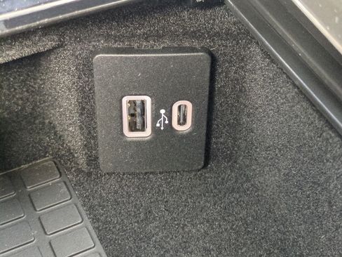 New 2026 Lincoln Corsair Premiere image 24