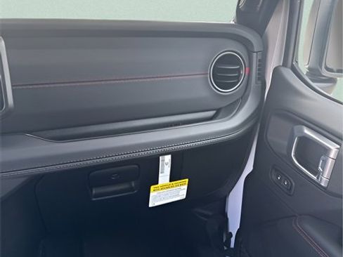 New 2026 Jeep Wrangler Unlimited Rubicon image 23