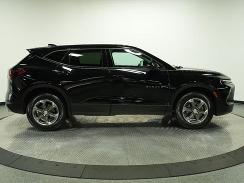 Used 2023 Chevrolet Blazer LT w/ LPO, Floor Liner Package AWD/4WD image 9
