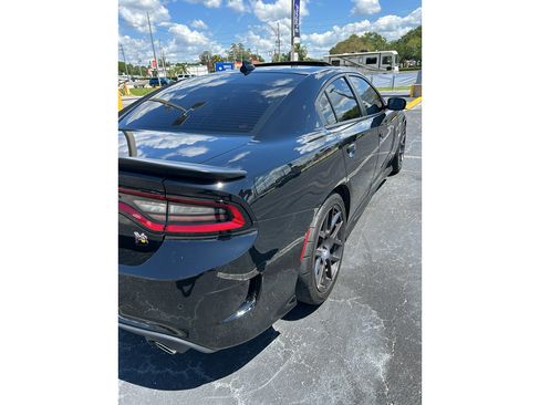 Used 2019 Dodge Charger Scat Pack w/ Plus Group image 3