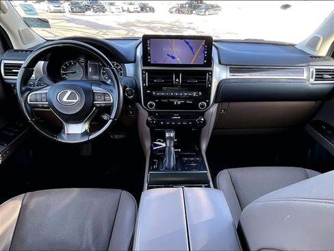 Used 2023 Lexus GX 460 Premium w/ Premium Package image 22