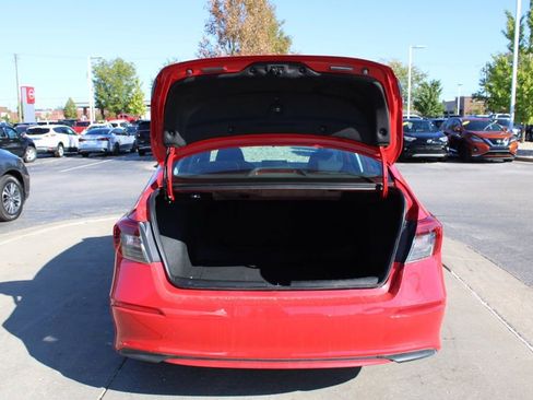 Used 2022 Honda Civic LX image 9