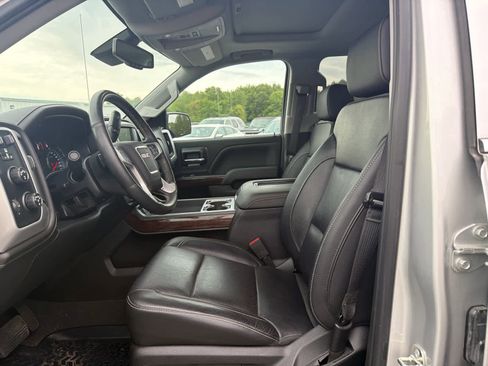 Used 2018 GMC Sierra 1500 SLT AWD/4WD image 9