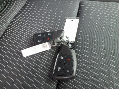 Used 2026 Chevrolet Equinox LT AWD/4WD image 23