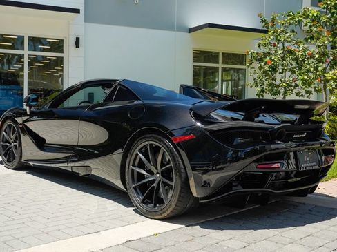 Used 2021 McLaren 720S Spider RWD image 15