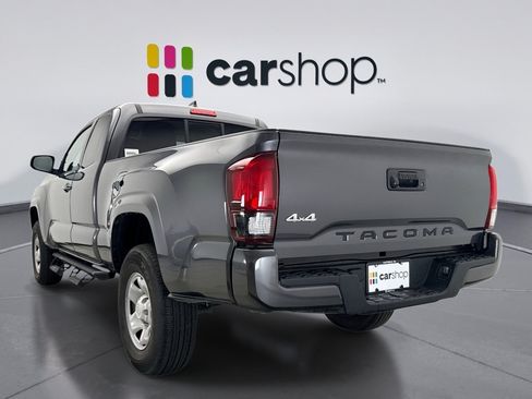 Used 2022 Toyota Tacoma SR w/ SR Convenience Package AWD/4WD image 3