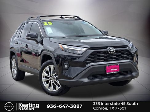 Used 2025 Toyota RAV4 XLE Premium FWD image 3