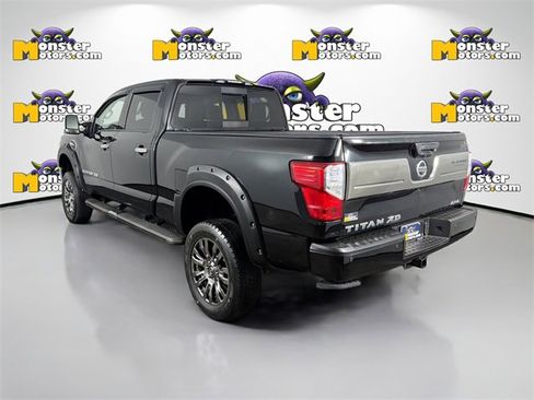 Used 2017 Nissan Titan PRO-4X image 7