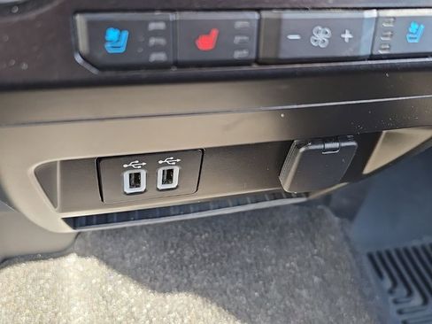 Used 2019 Ford F150 Lariat AWD/4WD image 39