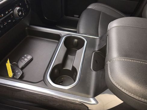Used 2024 Chevrolet Silverado 2500 LTZ w/ LTZ Convenience Package AWD/4WD image 20