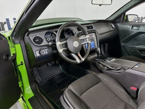Used 2014 Ford Mustang GT RWD image 10