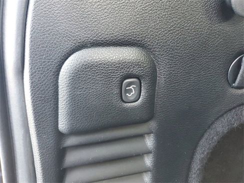 Used 2019 Jeep Grand Cherokee Altitude image 9