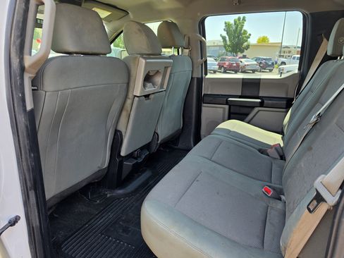 Used 2017 Ford F250 XL w/ Power Equipment Group AWD/4WD image 18