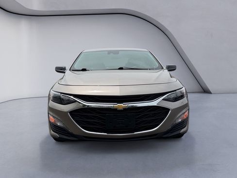 Used 2025 Chevrolet Malibu LT FWD image 8