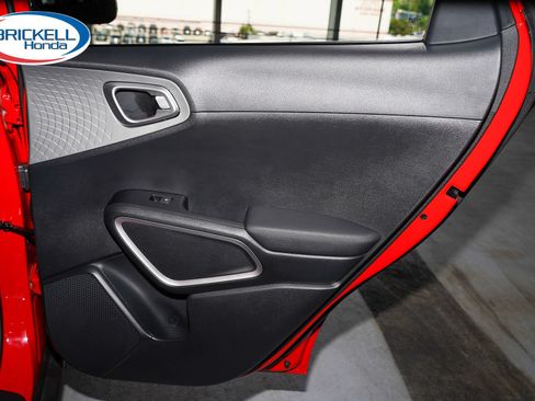 Used 2024 Kia Soul LX FWD image 13