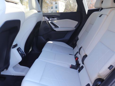 Used 2025 BMW X1 xDrive28i w/ Convenience Package image 12