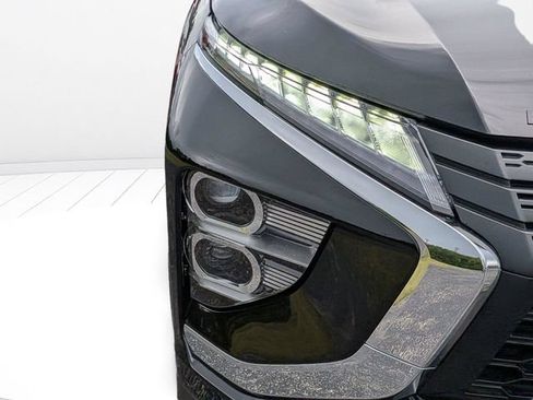 New 2026 Mitsubishi Eclipse Cross LE AWD/4WD image 8