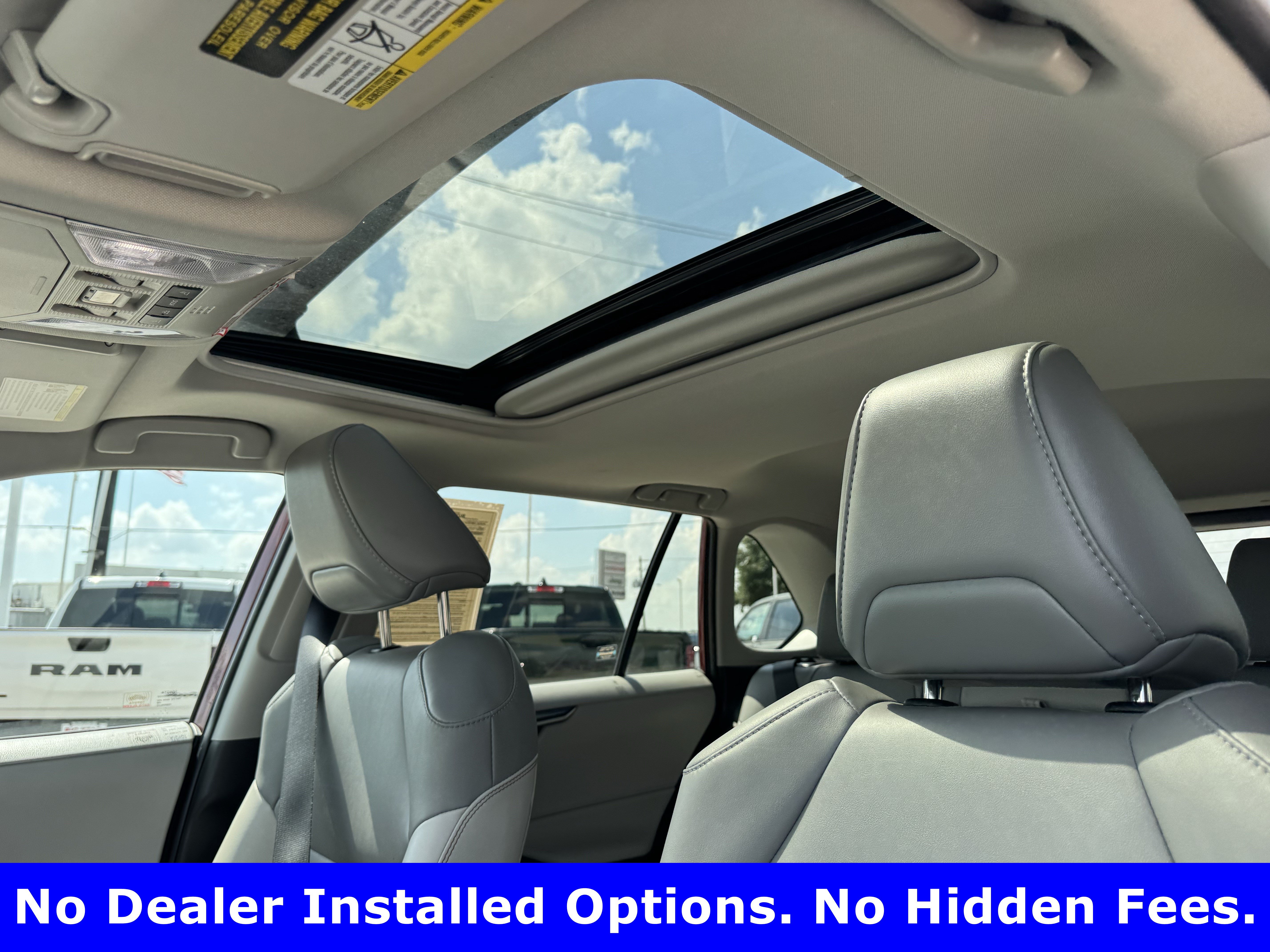 Used 2022 Toyota RAV4 XLE Premium AWD/4WD image 22