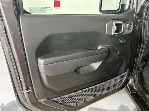 Used 2024 Jeep Wrangler Sport S image 24