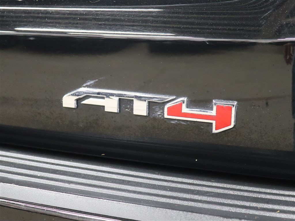 Used 2022 GMC Yukon AT4 AWD/4WD image 8
