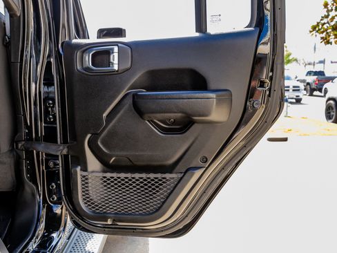 Used 2022 Jeep Wrangler Unlimited Sport w/ Sun And Sound Package image 40