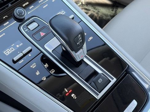 Used 2018 Porsche Panamera 4S image 15
