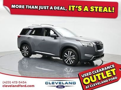 Used 2024 Nissan Pathfinder Platinum