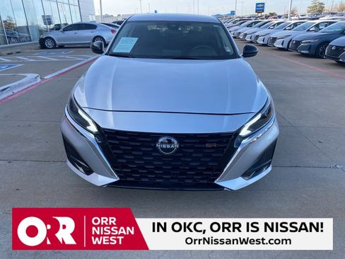 Used 2023 Nissan Altima 2.5 SR image 8