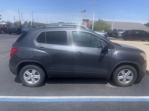 Used 2016 Chevrolet Trax LT w/ LPO, Protection Package FWD image 11