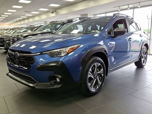 Used 2025 Subaru Crosstrek 2.5i Premium AWD/4WD image 6
