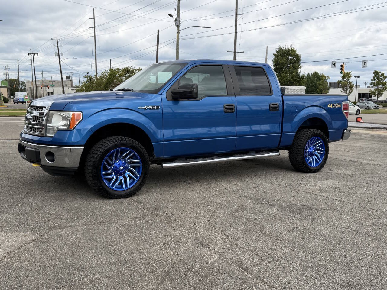 Used 2014 Ford F150 XLT w/ Equipment Group 302A Luxury AWD/4WD image 1