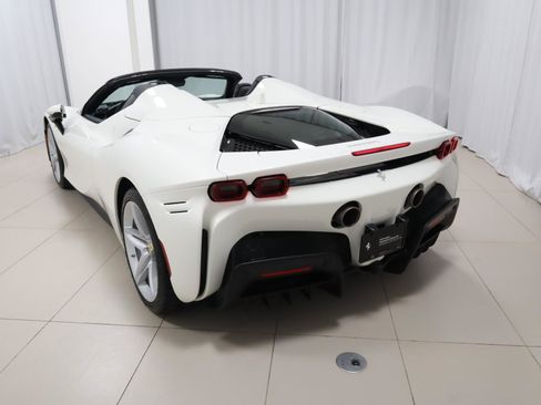 Certified 2025 Ferrari SF90 Spider AWD/4WD image 40