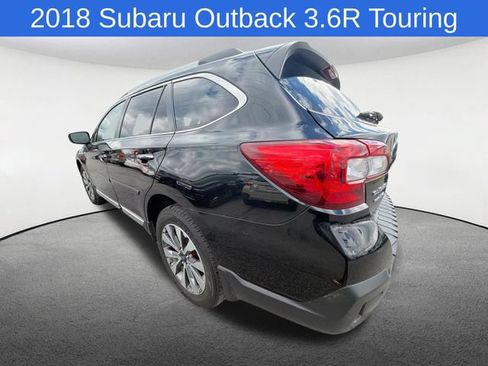 Used 2018 Subaru Outback 3.6R Touring AWD/4WD image 4