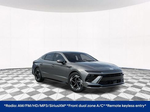 New 2026 Hyundai Sonata SEL image 2
