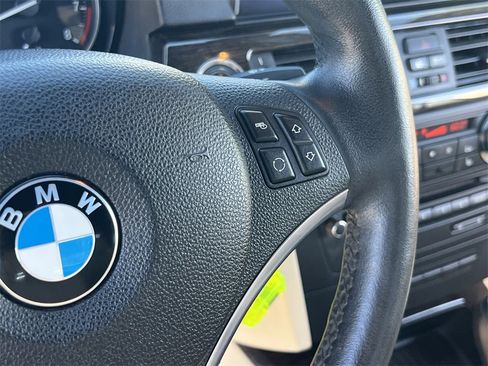 Used 2012 BMW 335i Convertible image 25