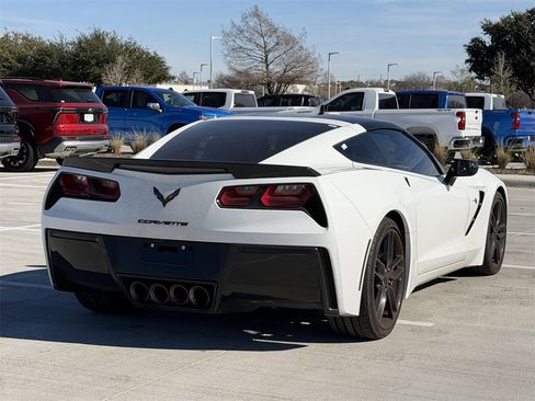 Used 2016 Chevrolet Corvette Stingray Coupe w/ 2LT Preferred Equipment Group image 4