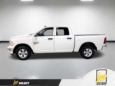 Used 2023 RAM 1500 Classic SLT w/ Electronics Group AWD/4WD image 11