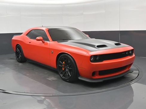 Used 2023 Dodge Challenger SRT Hellcat RWD image 1