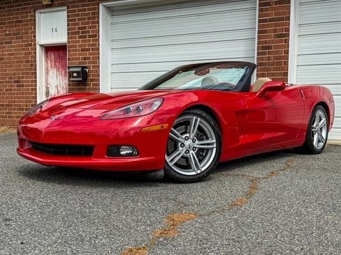 Used 2008 Chevrolet Corvette Convertible w/ Preferred Equipment Group image 7