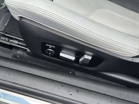 Used 2023 BMW M4 xDrive Competition image 18