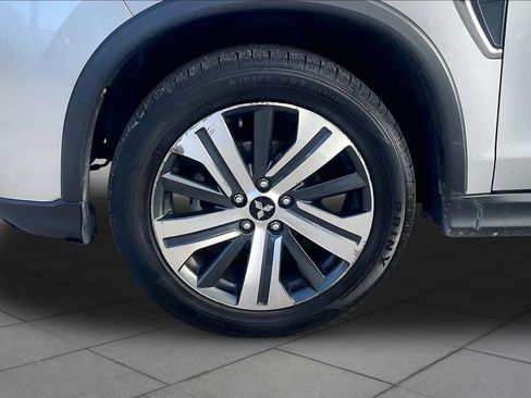 Used 2021 Mitsubishi Outlander Sport SE FWD image 9