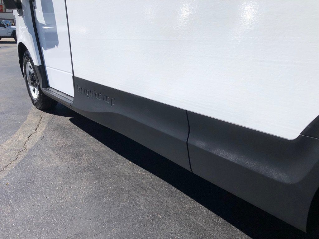 Used 2025 Chevrolet Brightdrop 400 w/ Power Door Package AWD/4WD image 14