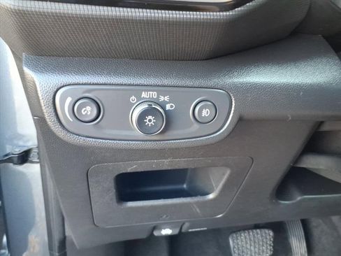 Used 2021 Chevrolet TrailBlazer LT w/ Convenience Package image 18