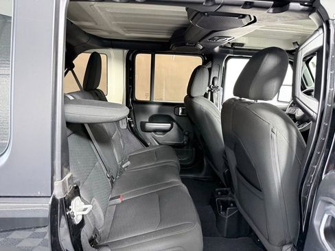 Used 2020 Jeep Wrangler Unlimited Sport image 23